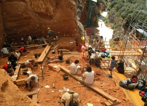 Encuentran ocho individuos de más de 4.300 años en las excavaciones de Atapuerca