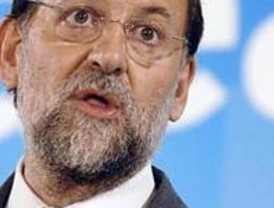 Rajoy, con las encuestas de su parte, vuelve a atacar con el tema Falcon