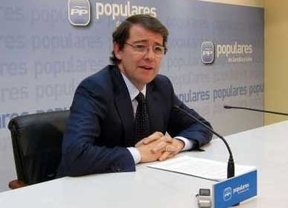 Fernández Mañueco recuerda a Villarrubia que la reestructuración de la ESO "se asienta" en una ley de Zapatero
