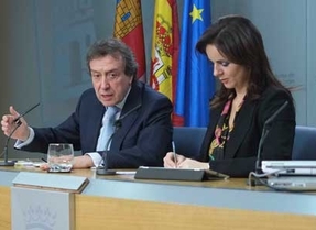 De Santiago-Juárez defiende al equipo directivo de Caja España-Duero porque 