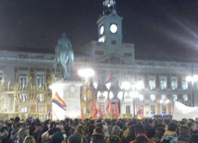 Enfrentamientos y destrozos tras la concentración de apoyo a Gamonal en la Puerta del Sol