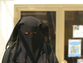 El burka y el niqab, bajo control en Cataluña