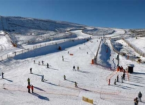 El Ayuntamiento de Béjar (Salamanca) compra por un millón de euros los terrenos de la estación de esquí de La Covatilla