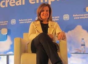 Fátima Báñez dice que más de 31.500 jóvenes se han acogido a la 'tarifa plana' de 50 euros para emprendedores 