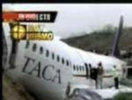 Accidente de avión de TACA siembra el pánico en Honduras