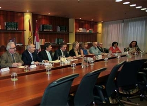 El Ejecutivo regional impulsa una nueva línea de trabajo para facilitar el retorno de castellanos y leoneses que residen en el exterior