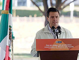 Celebran presidente Calderón y gobernador Peña Nieto programa para investigación y producción alimentaria