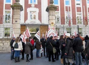 CCOO y CGT protestan contra la sustitución de gestores sanitarios por personal del 112 y el riesgo que supone para la ciudadanía