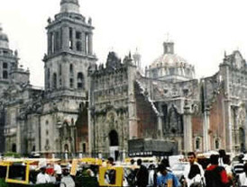 Todo está preparado en la Catedral Metropolitana para los actos religiosos de la Semana Santa 2010