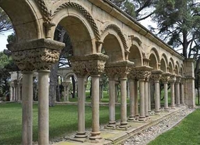 El claustro de Palamós, una recreación historicista elaborada en el siglo XX