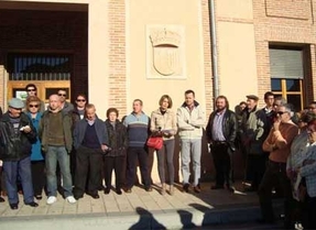 Cientos de personas condenan la muerte de la vecina de Abades (Segovia) 