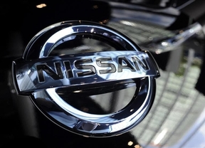 Nissan gana un 6,8%, pero recorta previsiones y remodela su cúpula directiva