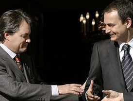 Mas quiere compromisos concretos de Zapatero en economía, finanzas y traspasos pendientes