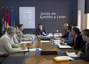 La Junta presenta el modelo de ordenación territorial a las OPAS y Urcacyl