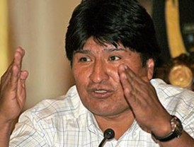 Presidente Morales suspendió su visita a Venezuela