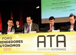 Álvarez reclama un nuevo modelo financiero de colaboración público-privada sostenible que priorice a pymes y autónomos