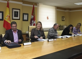 Del Olmo firma con los sindicatos el acuerdo para reducir el número de liberados