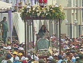 Multitudinaria manifestación de religiosidad en la procesión de la Divina Pastora