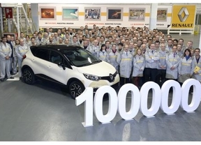 Sale de la factoría de Valladolid la unidad 100.000 del Renault Captur