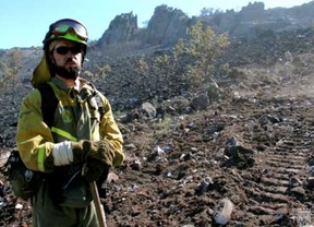 El incendio de Castrocontrigo se mantiene estabilizado pero sigue sin estar controlado