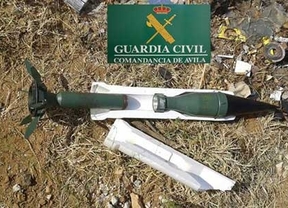 Hallada una granada anti-carros en la N-110, en Ojos Albos (Ávila)