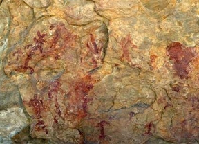 Hallan un mineral inédito en pinturas rupestres en Segovia