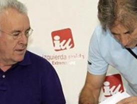 Los dirigentes de IU Extremadura analizan su decisión final sobre los pactos