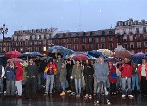 Unas 300 personas se concentran en Valladolid para apoyar la acción "Ocupa el Congreso"