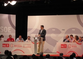 Óscar López acusa a Rajoy y Herrera de mantener 'un duelo de recortadores para ver quién recorta más'