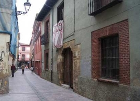 El 15M ocupa un edificio del Obispado de León