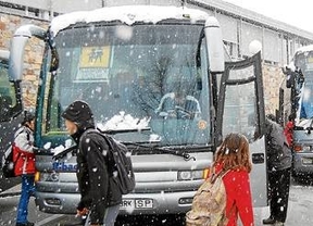 Casi 200 escolares de León, Ávila y Soria no pueden acudir a clase por la nieve y el hielo