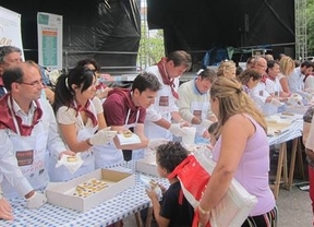 Reparten 6.400 porciones de tarta de San Lorenzo en durante las fiestas de Valladoldi