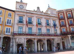 El Ayuntamiento de Burgos aprueba en pleno el Presupuesto Municipal de 2014, que asciende a 189 millones