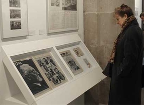 Una muestra en Salamanca descubre la doble cara de Unamuno ante la fotografía