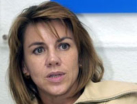 Sáenz de Santamaría pide un nuevo ministro de Economía porque en cuestión de cifras el Gobierno 'no da una'