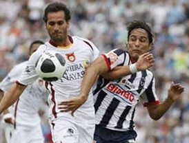 Monterrey rescata el 2-2 con Estudiantes en el clásico regiomontano