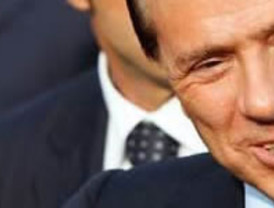 Un 'respiro' para Berlusconi: gana una moción de confianza en el Parlamento