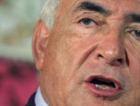 Strauss-Kahn declara a petición propia por la presunta violación de una periodista