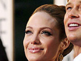 Brad Pitt acaba con los rumores de ruptura 'gritando' su amor a Angelina Jolie