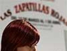 'Las zapatillas rojas', un homenaje a la radio de los 40