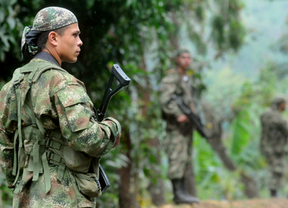 Mueren ocho rebeldes de las FARC en bombardeo al noroeste Colombia