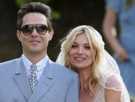 Kate Moss puso la guinda a su boda con un striptease