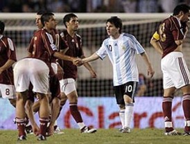 Prensa venezolana lamenta goleada ante Argentina