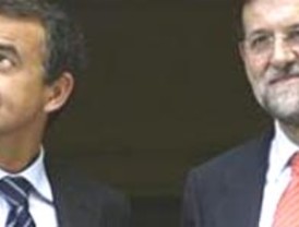 Rajoy hace 'doblete express' para lidiar con Zapatero en el cierre de campaña en Galicia