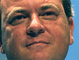 El 'popular' Monago hace un 'guiño' a IU por dejarle gobernar