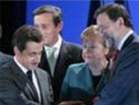 Merkel y Sarkozy pasan de Zapatero y no ocultan que 'votarían' a Rajoy