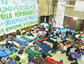 Estudiantes de la UAH convocan a 'encierros' para detener el 'Plan Bolonia'