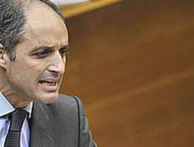 Camps retira su denuncia a las teles tras el 'toquecito' de Génova