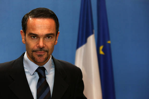 Francia está a disposición para apoyar una solución política o una negociación en Venezuela