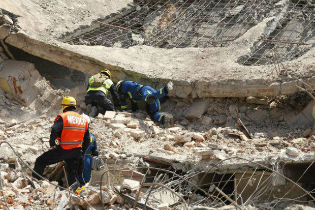 Sube a 90 el número de muertos por el terremoto en México